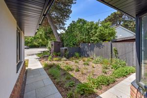 Front Garden- click for photo gallery